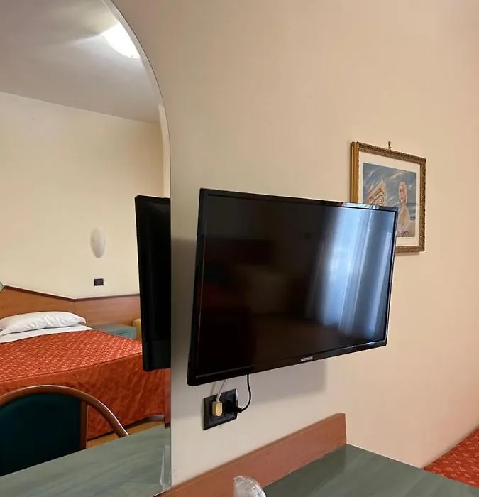 Hotel Villa Cirigliano-1